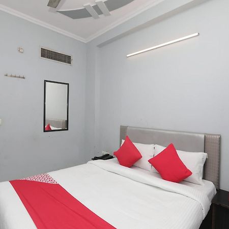Super Hotel O Athithi Ghaziabad Buitenkant foto