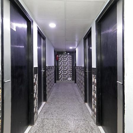 Super Hotel O Athithi Ghaziabad Buitenkant foto