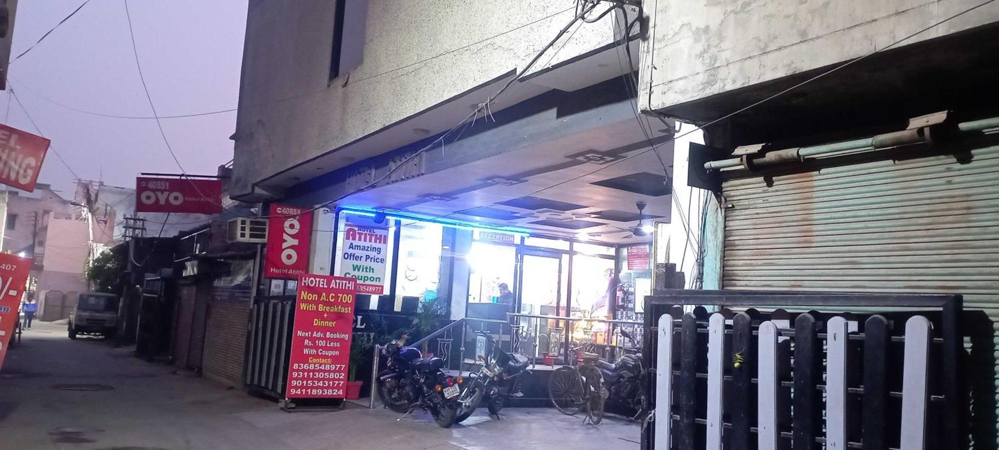 Super Hotel O Athithi Ghaziabad Buitenkant foto