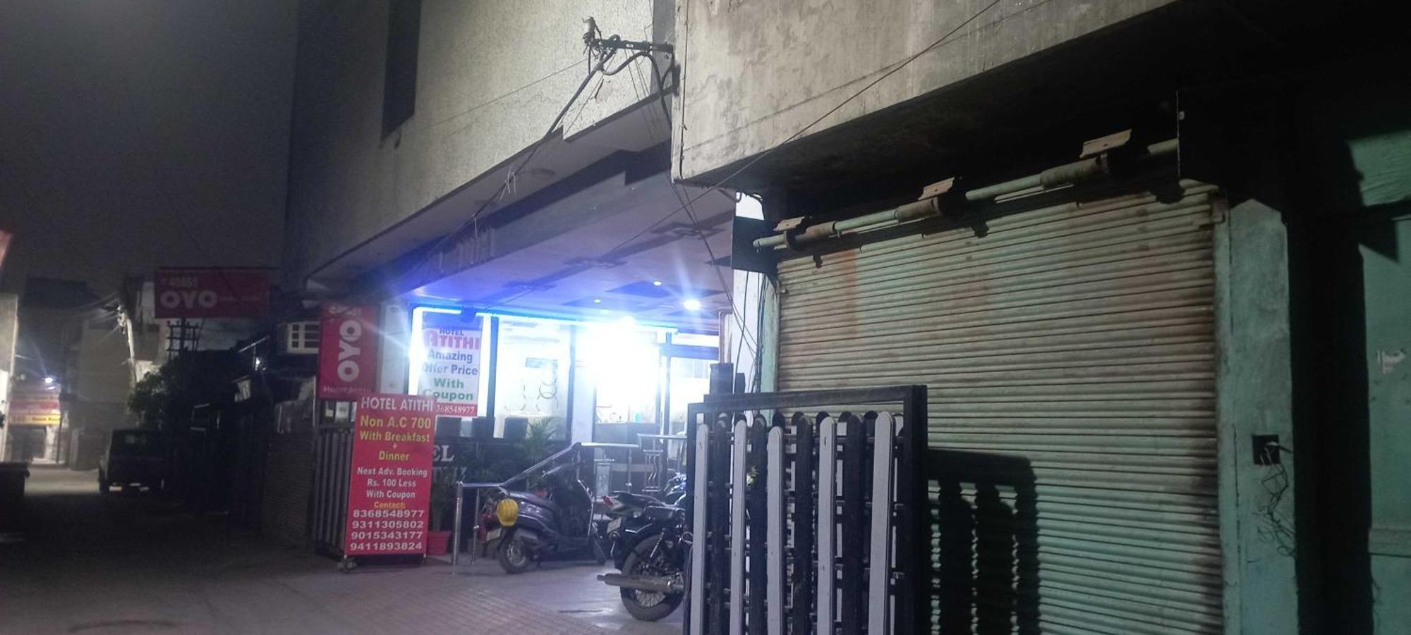 Super Hotel O Athithi Ghaziabad Buitenkant foto