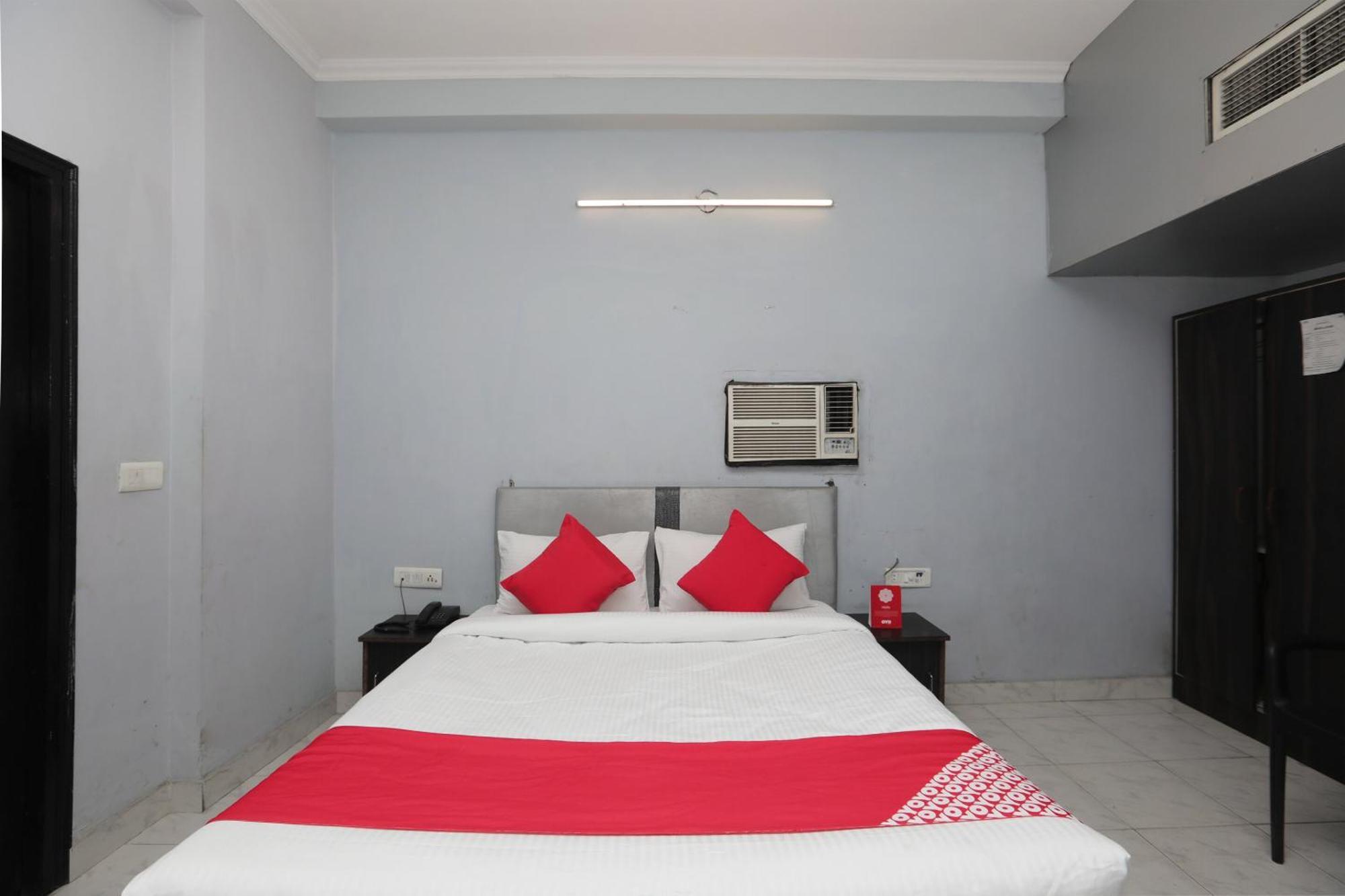 Super Hotel O Athithi Ghaziabad Buitenkant foto