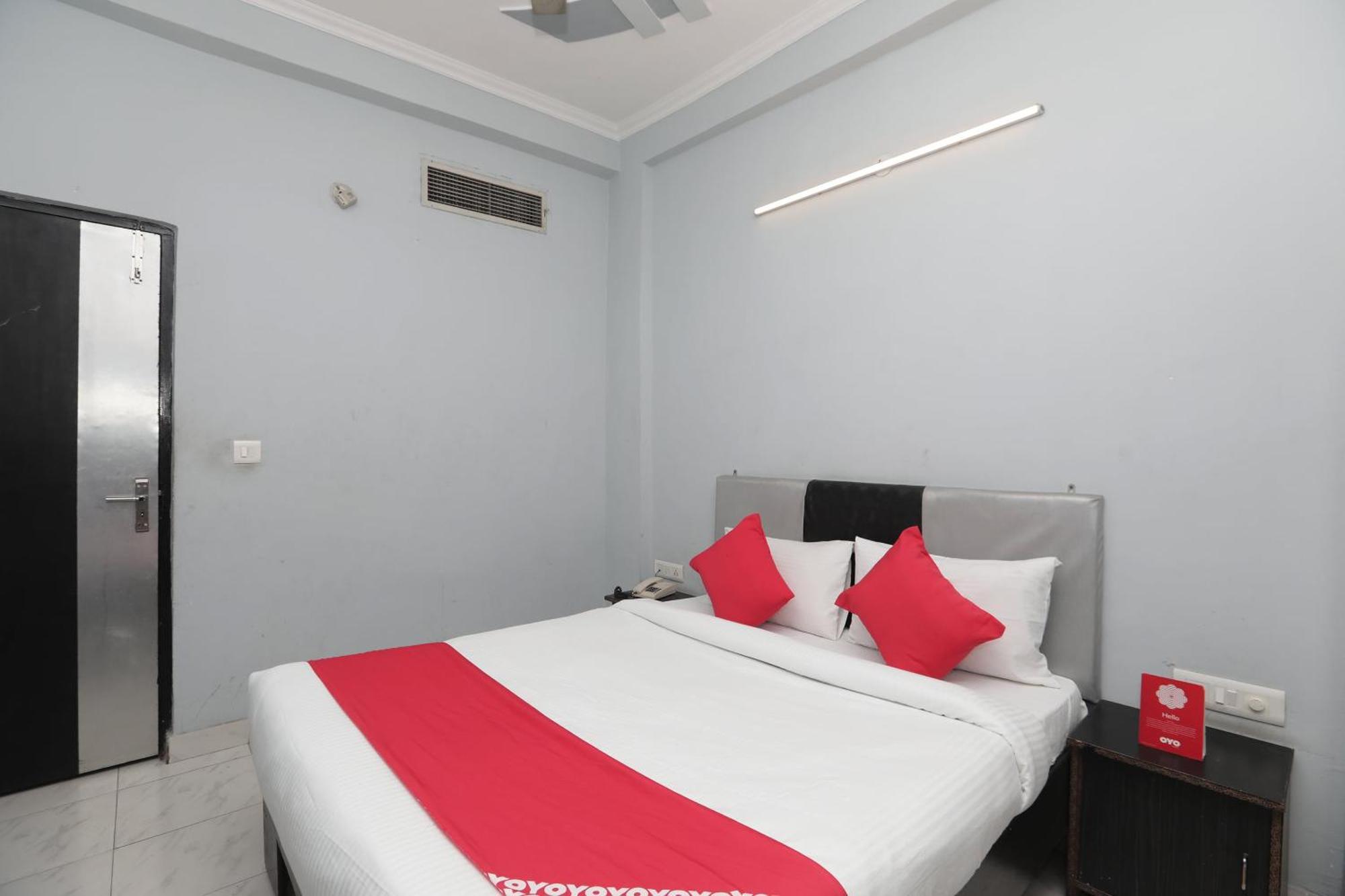 Super Hotel O Athithi Ghaziabad Buitenkant foto