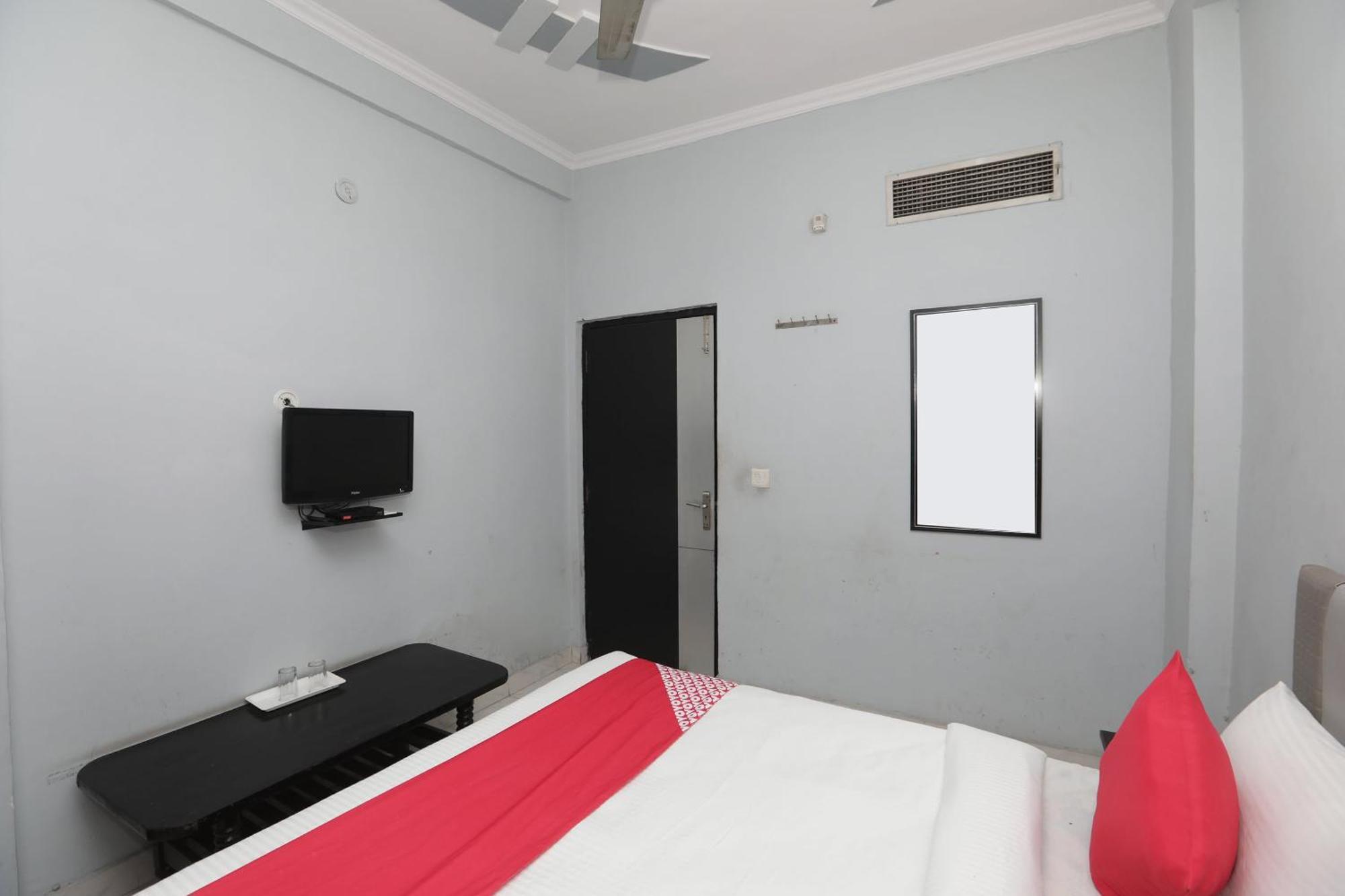 Super Hotel O Athithi Ghaziabad Buitenkant foto